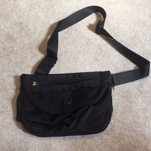 Lululemon cross body bag/purse